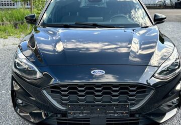 Ford Focus 131.800 km 13.499 &euro; Sindelfingen 71069