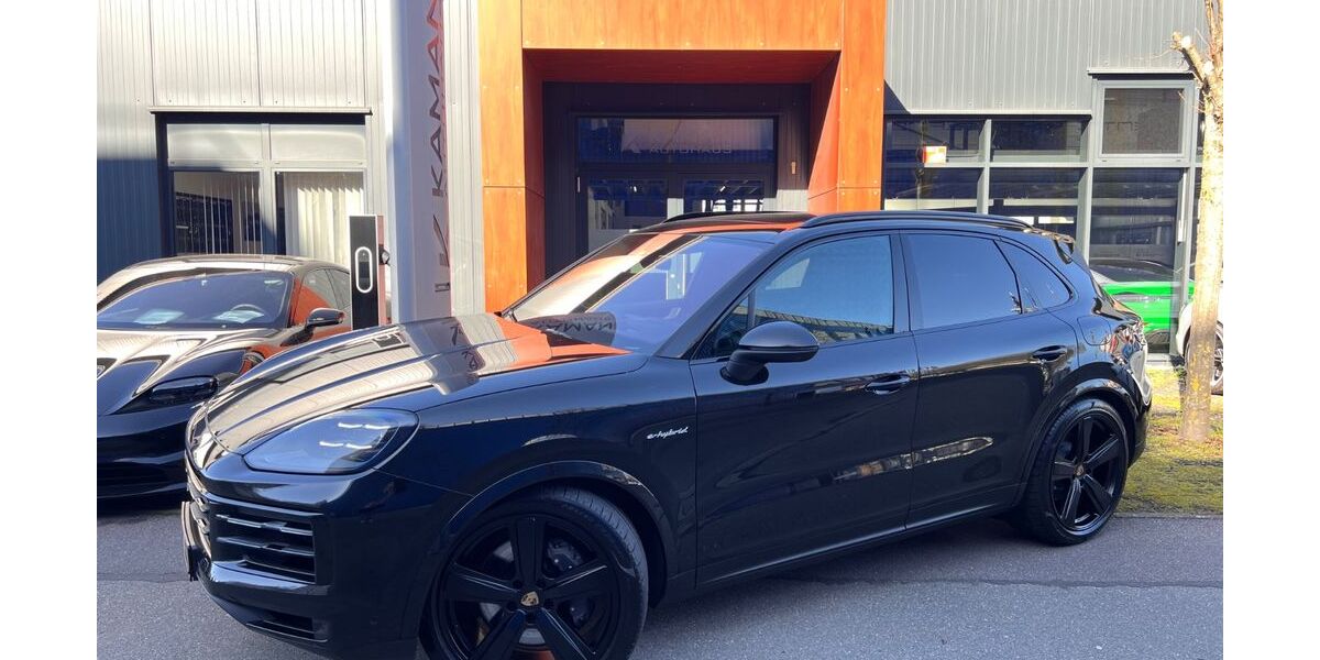 Porsche Cayenne 14.500 km 104.700 &euro; Sindelfingen 71065