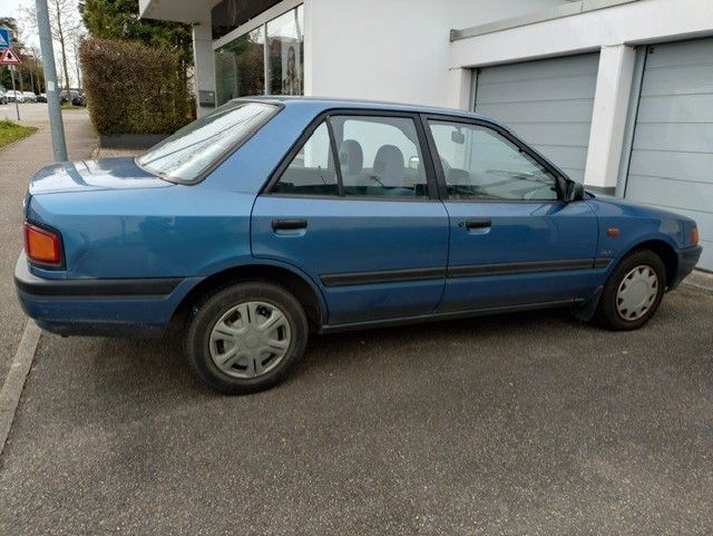 Mazda 323 70.000 km 3.000 &euro; Ludwigsburg 71638