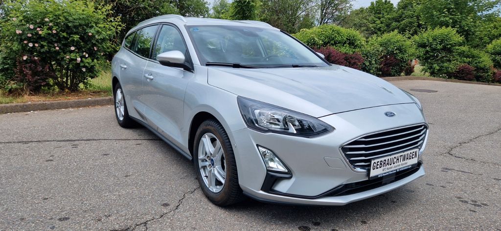 Ford Focus 26.000 km 16.789 &euro; Tübingen-Bühl 72072
