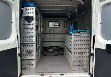 Peugeot Boxer 45.054 km 20.900 &euro; Sindelfingen 71065