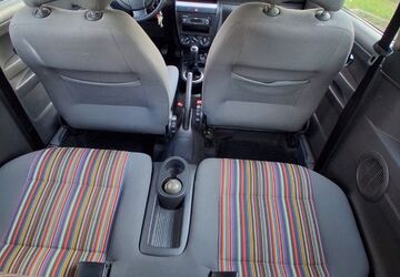 VW Fox 49.272 km 1.899 &euro; Bietigheim-Bissingen 74321