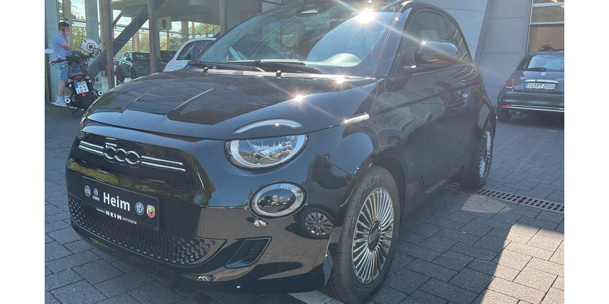 Fiat 500e 23.757 km 17.700 &euro; Tübingen 72072