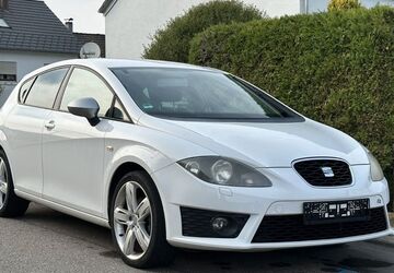 Seat Leon 111.000 km 5.400 &euro; Herrenberg 71083