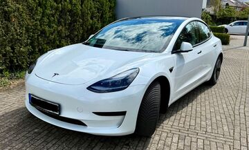 Gebrauchte Tesla Model 3