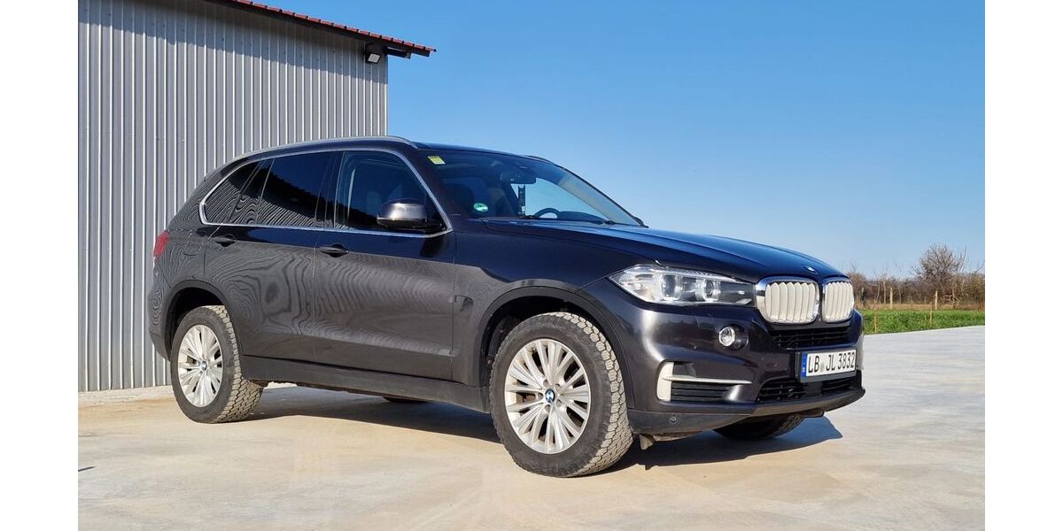 BMW X5 232.386 km 20.000 &euro; Ludwigsburg 71634