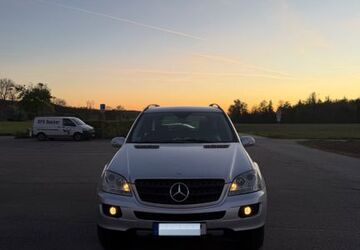 Mercedes-Benz ML 350 162.000 km 6.800 &euro; Leonberg 71229