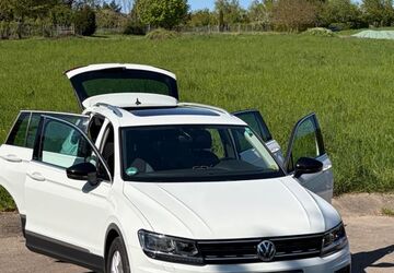 VW Tiguan 75.900 km 22.500 &euro; Stuttgart 70329