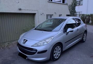 Peugeot 207 131.000 km 2.500 &euro; Esslingen 73732