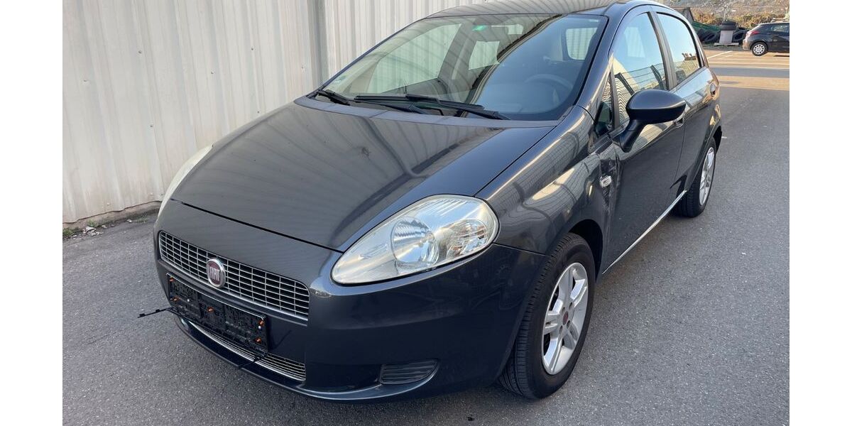 Fiat Grande Punto 147.000 km 2.690 &euro; Böblingen 71034