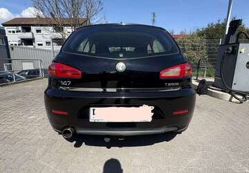 Alfa Romeo 147 199.000 km 1.300 &euro; pforzheim 75172
