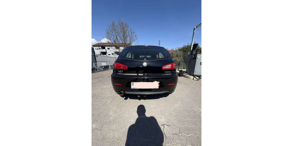Alfa Romeo 147 199.000 km 1.300 &euro; pforzheim 75172