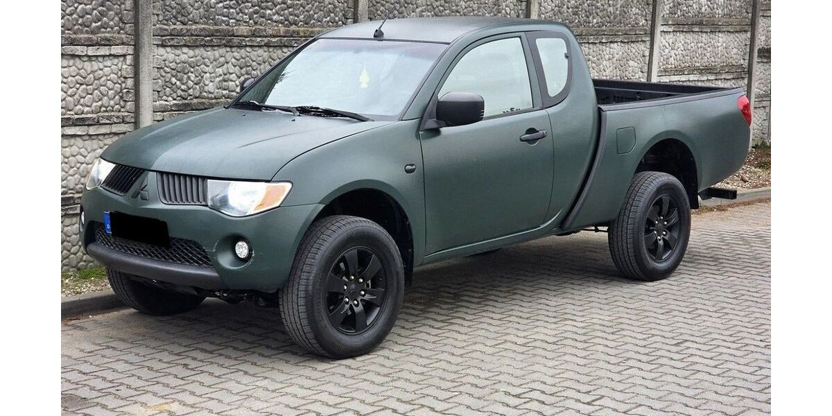 Mitsubishi L200 191.000 km 9.000 &euro; Tübingen 72072