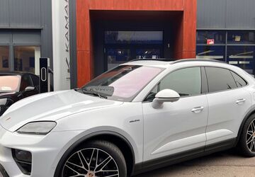 Porsche Macan 5.400 km 94.500 &euro; Sindelfingen 71065