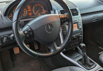 Mercedes-Benz A 160 126.354 km 3.199 &euro; Böblingen 71032