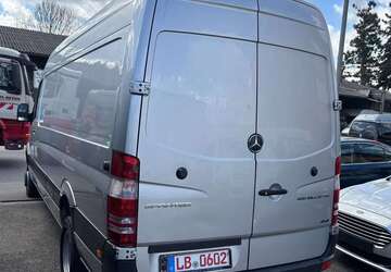 Mercedes-Benz Sprinter 181.000 km 27.900 &euro; Korntal-Münchingen 70825