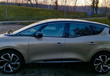 Renault Scenic 60.800 km 18.100 &euro; Stuttgart 70327