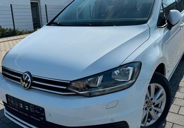 VW Touran 142.000 km 16.980 &euro; Holzgerlingen 71088