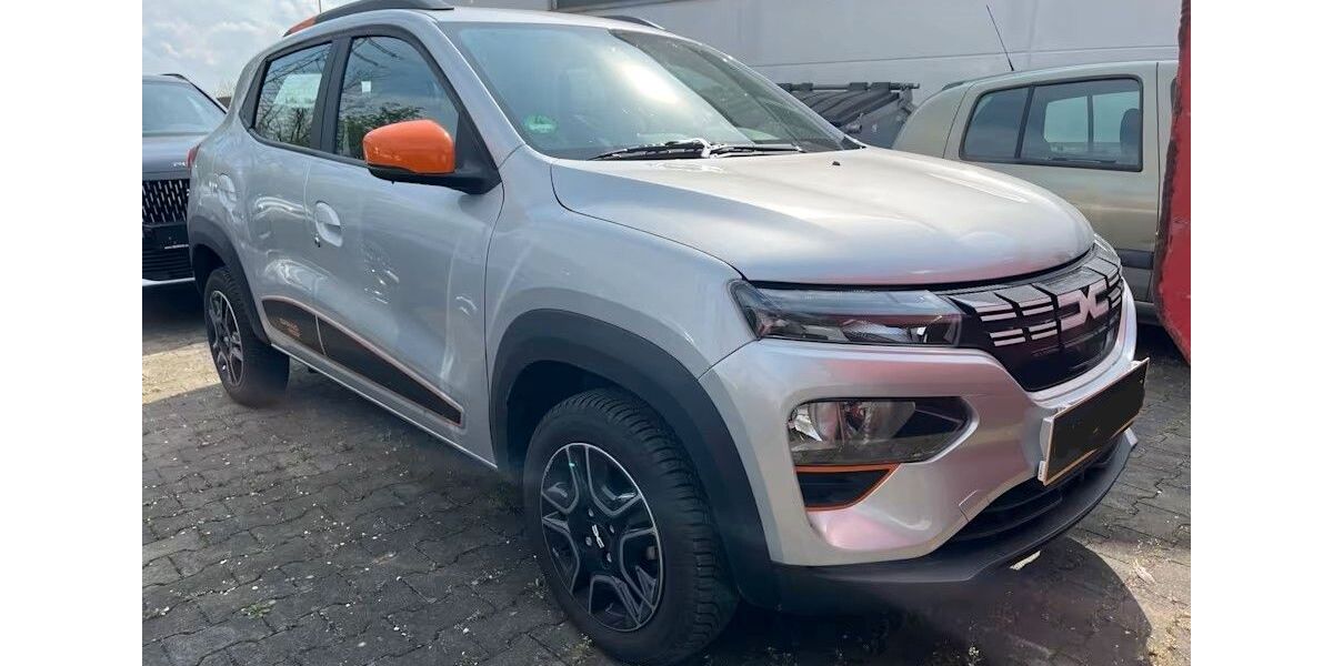 Dacia Spring 5.300 km 12.550 &euro; Ditzingen 71254