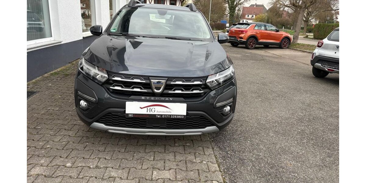 Dacia Sandero 42.000 km 11.990 &euro; Pliezhausen 72124