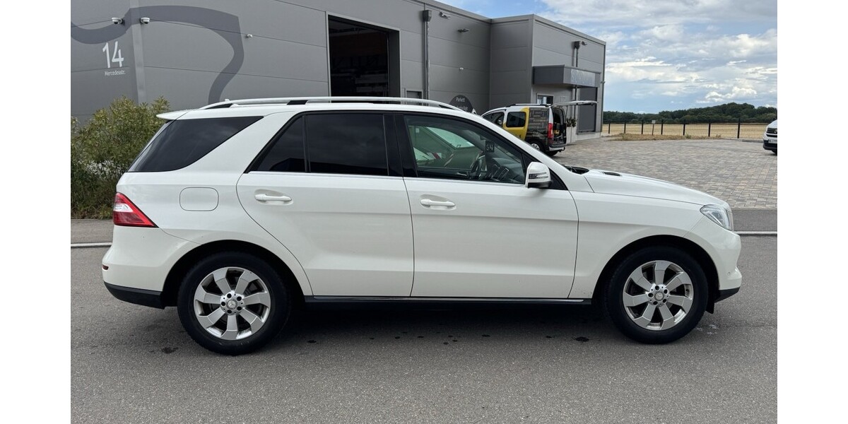 Mercedes-Benz ML 350 189.100 km 22.150 &euro; Leinfelden-Echterdingen 70771
