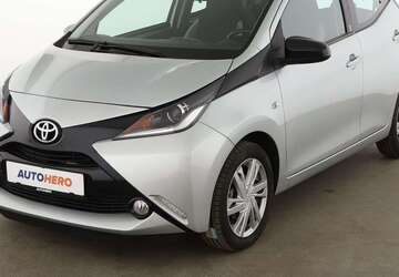 Toyota Aygo 36.054 km 12.790 &euro; Stuttgart 70195