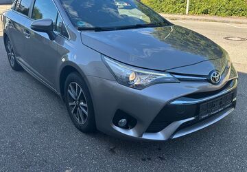 Toyota Avensis 147.000 km 12.799 &euro; Möglingen/Ludwigsburg 71696