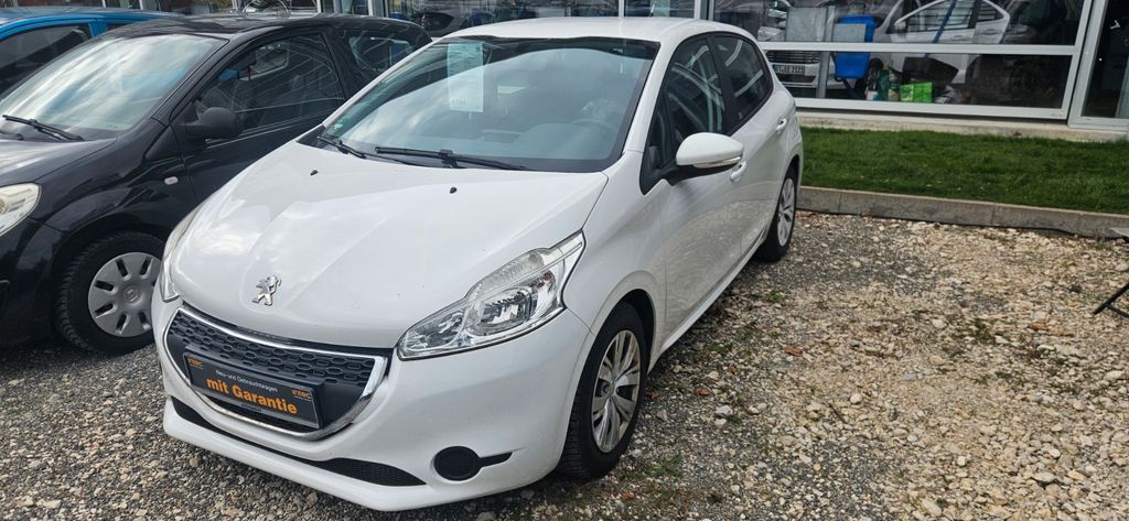 Peugeot 208 123.000 km 4.790 &euro; Reutlingen 72766