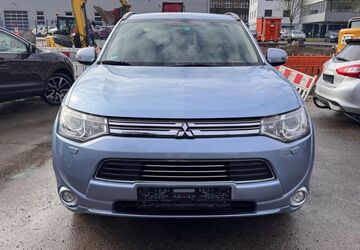 Mitsubishi Outlander 146.000 km 10.999 &euro; Stuttgart 70376